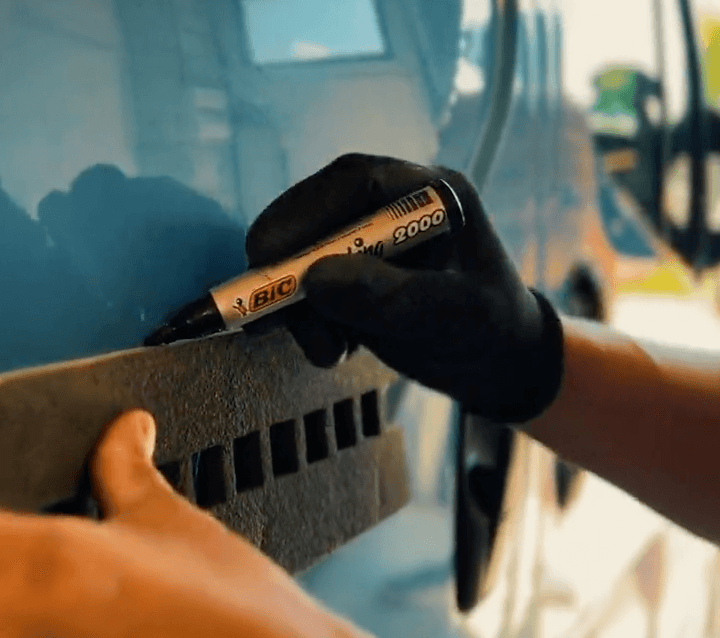 Sānu logu izveide un ievietošana